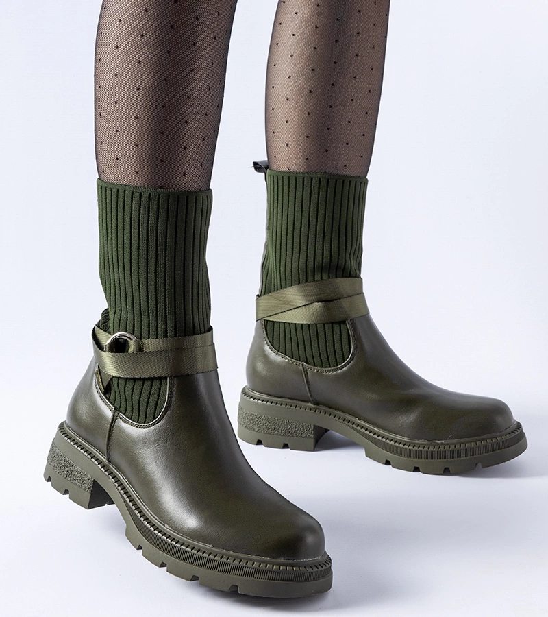 Sötétzöld melegített zoknis bakancs Picker