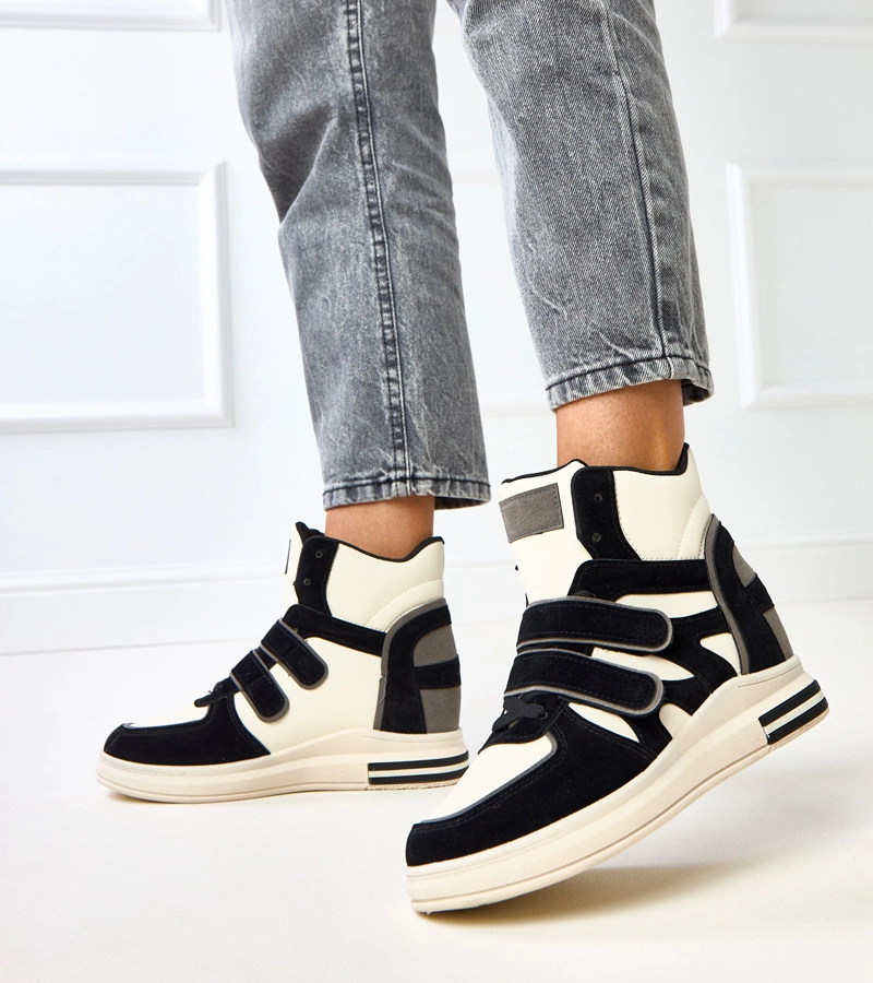 Rejtett ékes fekete-fehér magas szárú tornacipő Ashni