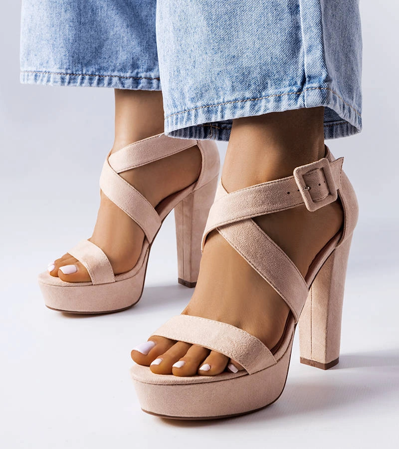 Sevier bézs szandál