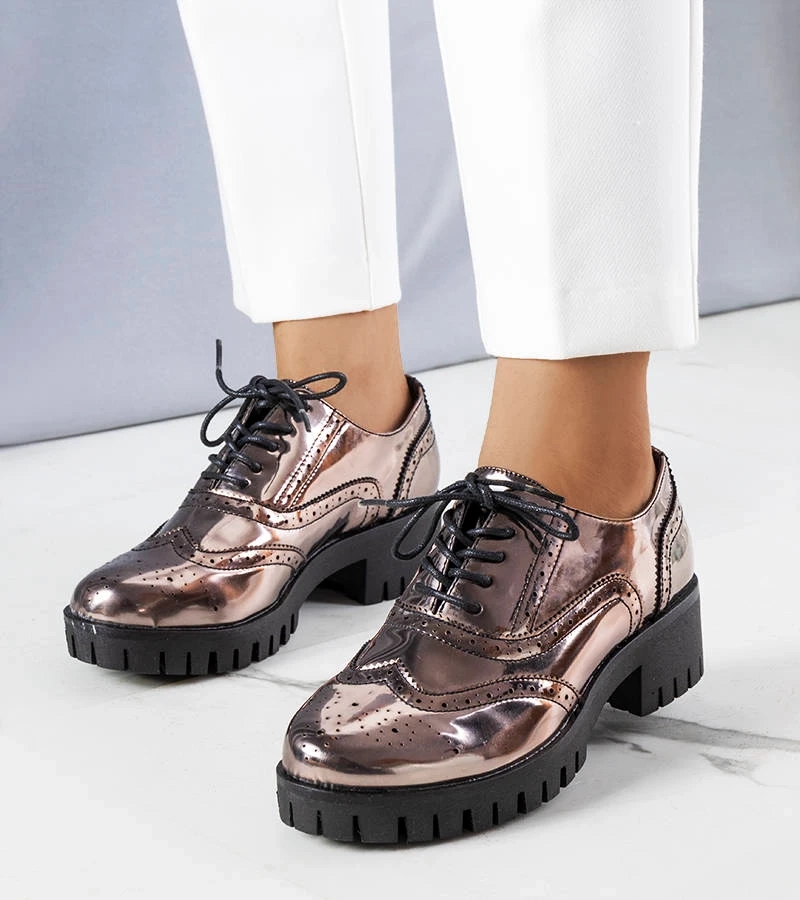 Fémfekete Myra félcipők