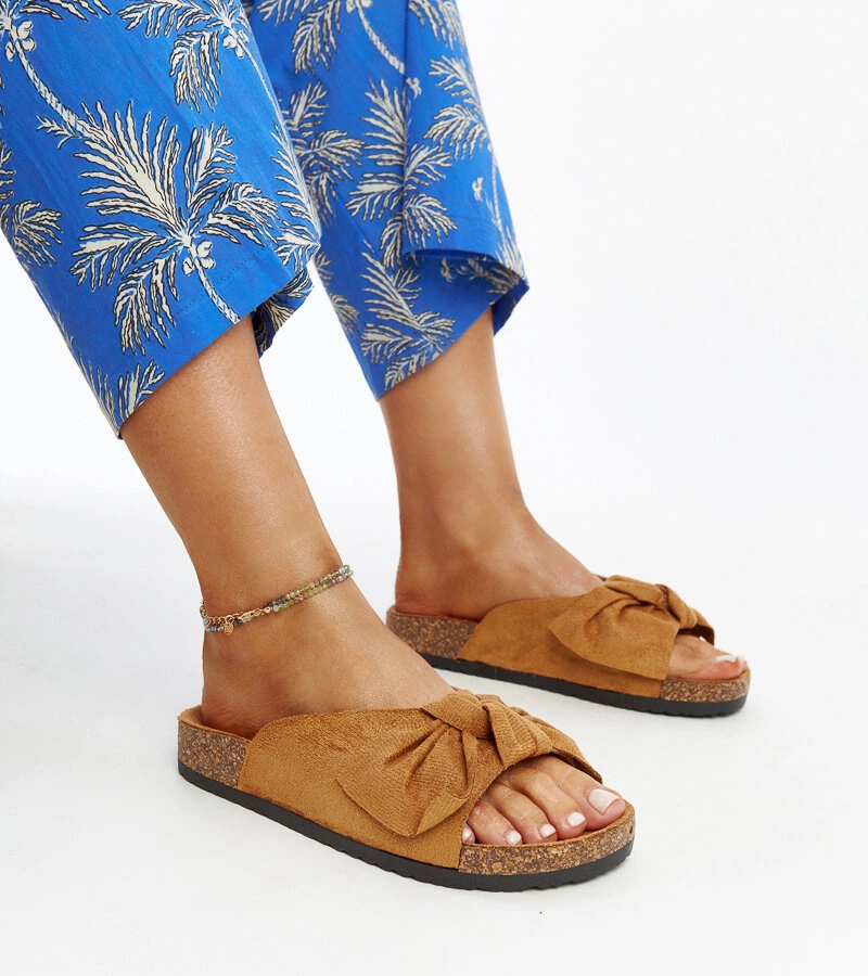 Barna papucsok parafadugó talppal Aamu