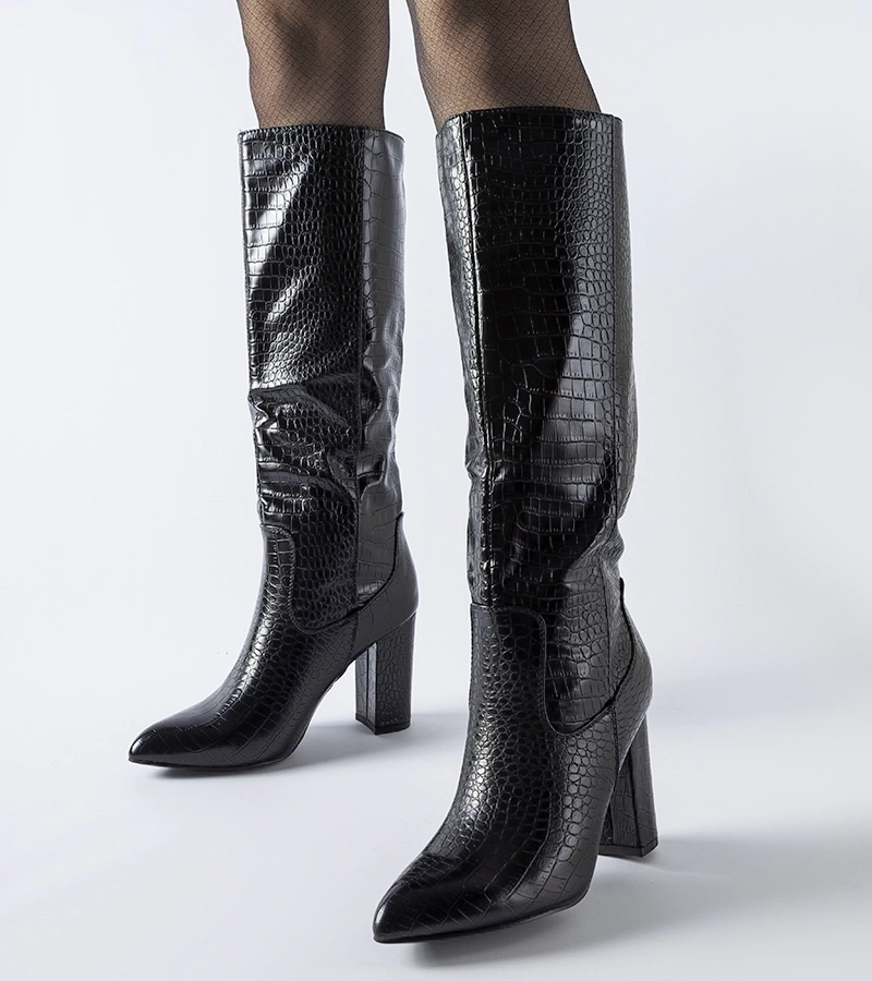 Fekete bőrcsizma Delfina 4504 BLACK-rel