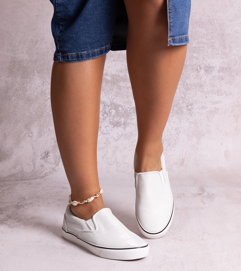 Sheliana fényes fehér teniszcipői