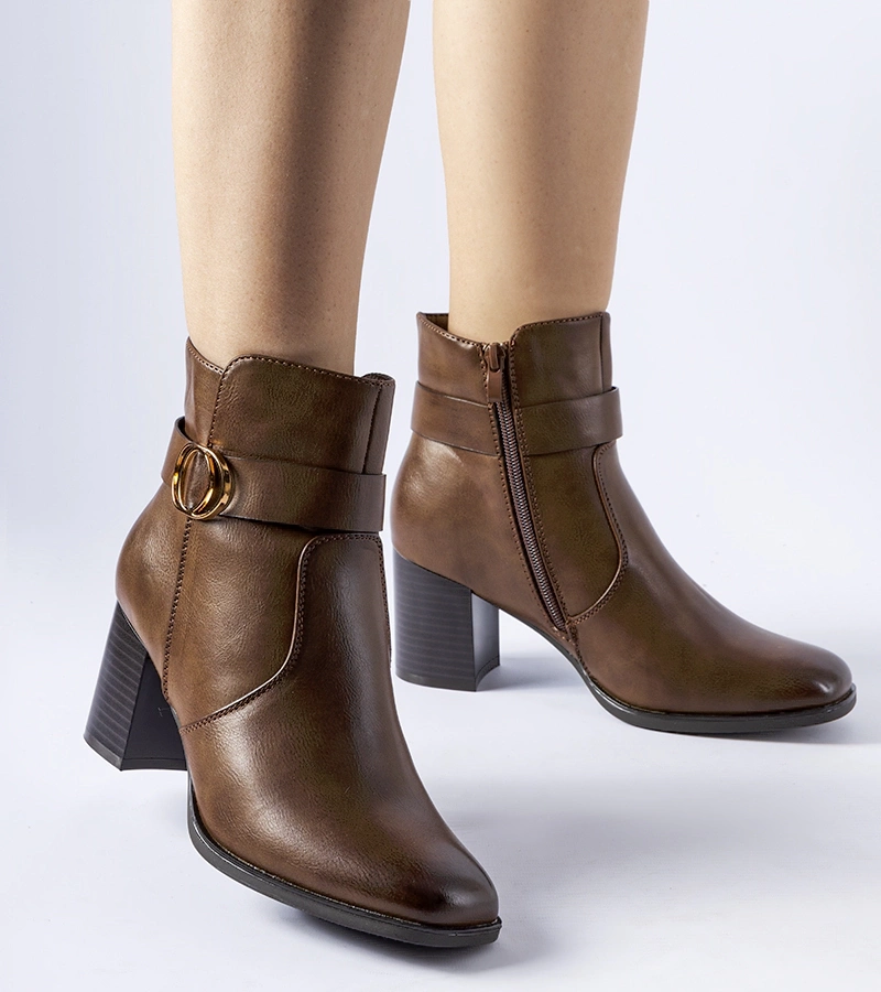 Barna szigetelt bokacsizma Muscoline