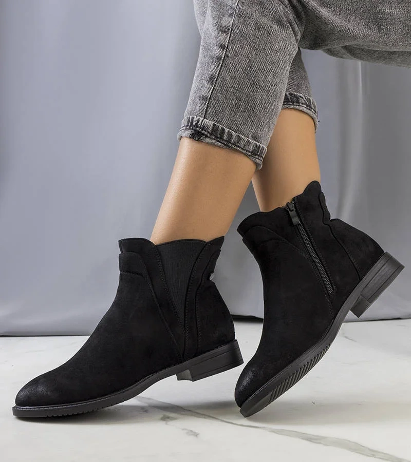 Fekete bélelt bokacsizma Munira