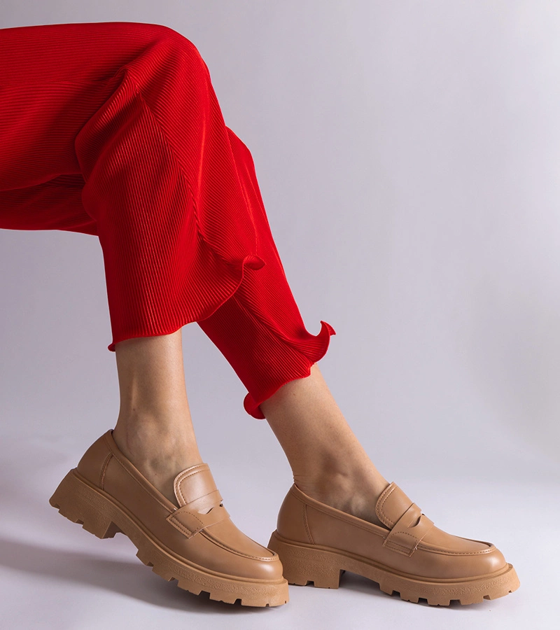 Violanda női sötétbézs műbőr mokaszin