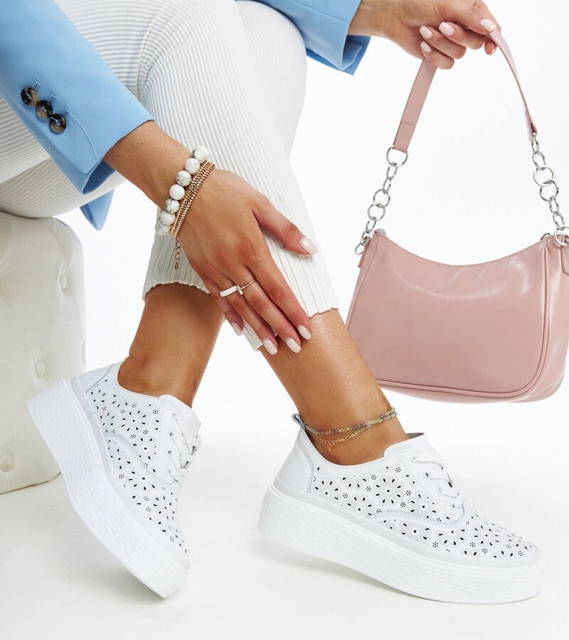 Maisa fehér csipkemintás bőr tornacipő