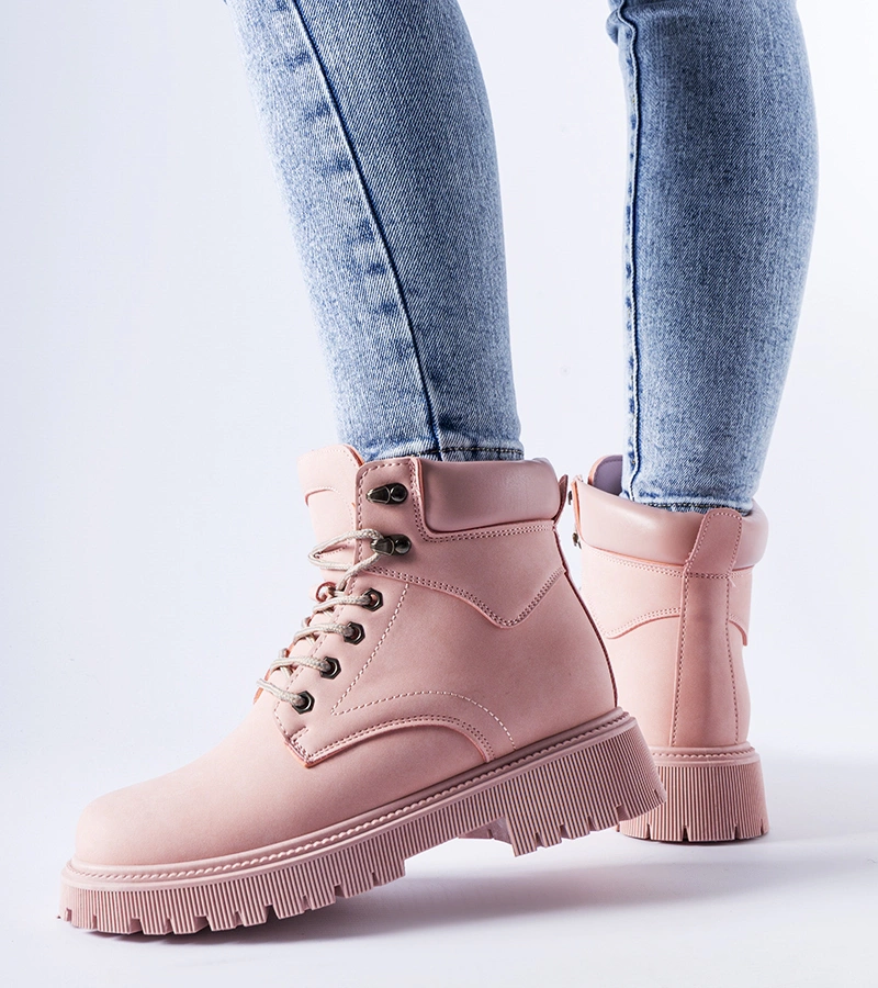 Aranova melegített, rózsaszínű, kötött bakancsok