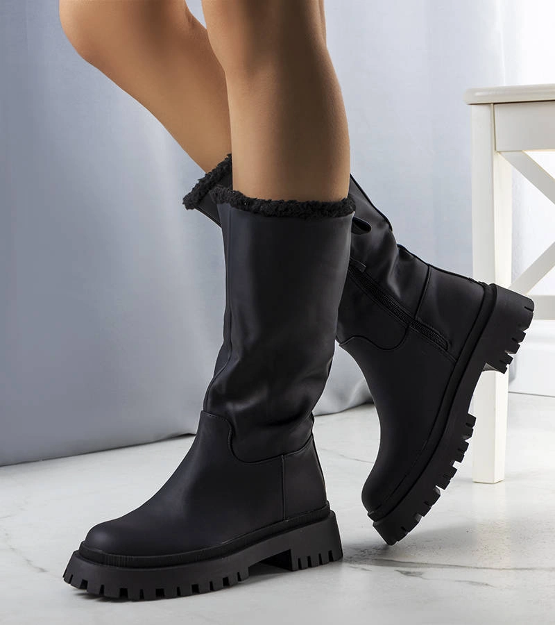 Fekete béléses Kangas csizma