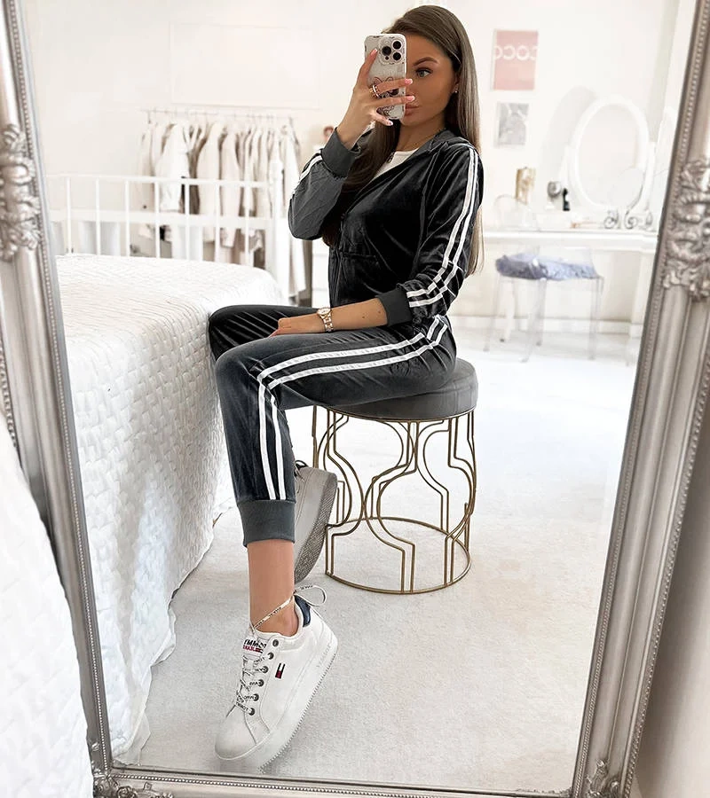 Szürke melegítő szett Dunesli