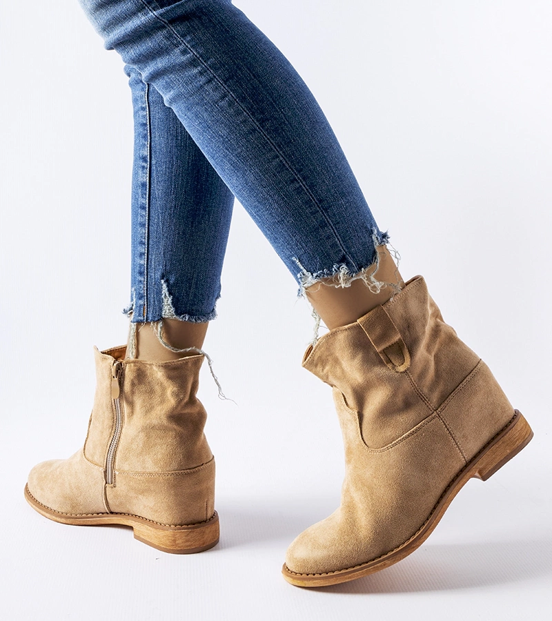 Cincinnati fedett talpú bézs bokacsizma