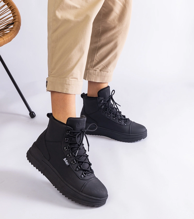 Fekete meleg csizma Lee Cooper LCJ-23-31-3028L