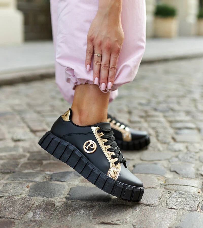 Fekete-arany edzőcipő masszív talppal a Bionda-tól