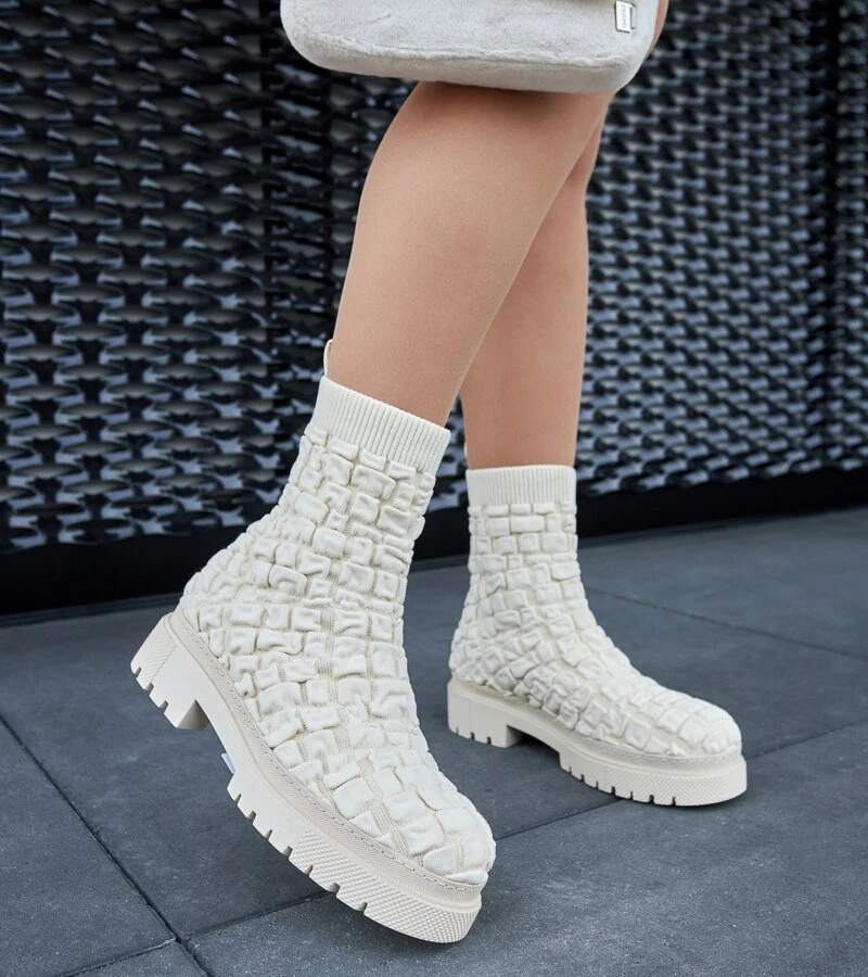 Arlington bézs bokacsizma z zoknis szárral