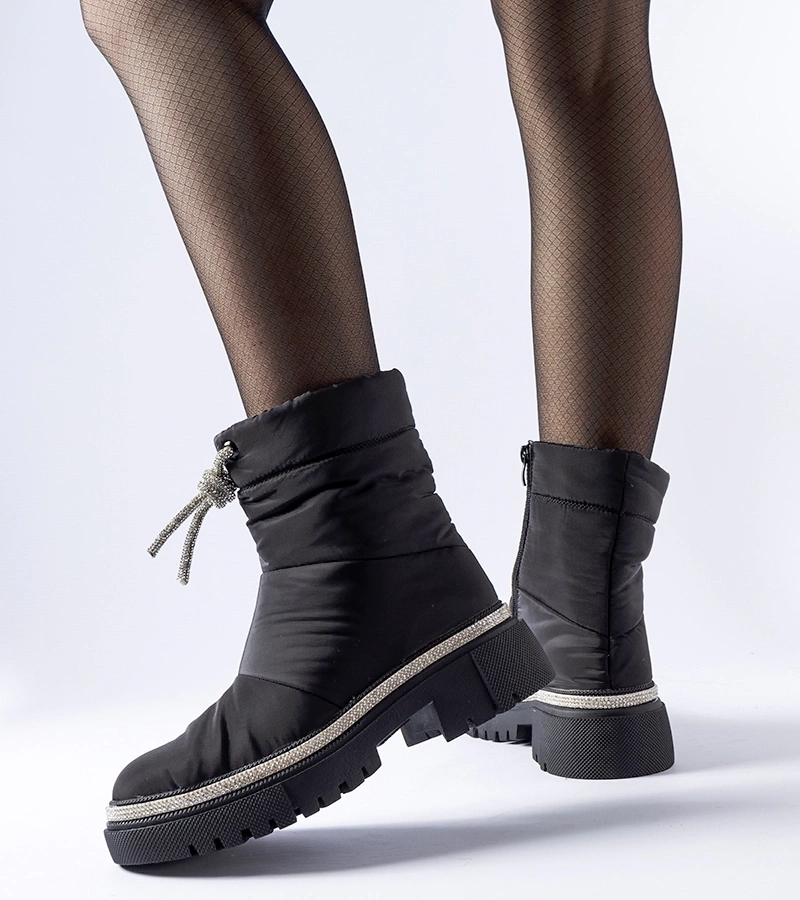 Fekete cipők cirkónia díszítéssel Giusti