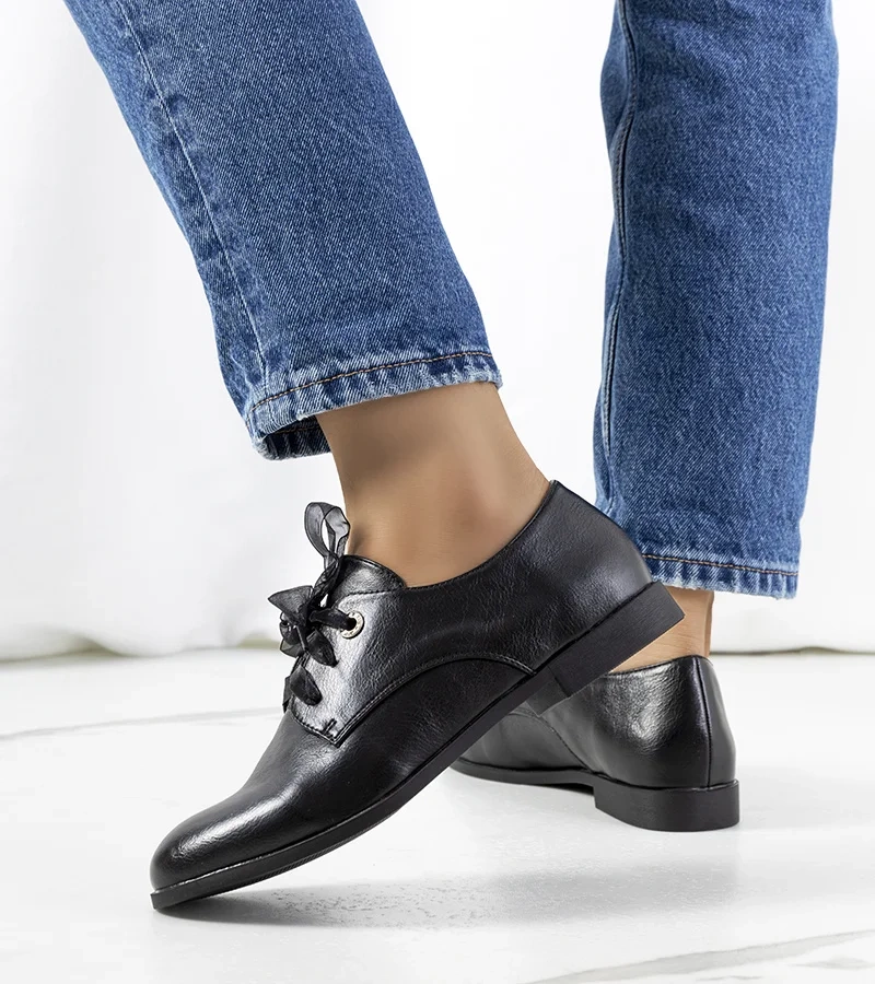 Fekete félcipő Andries