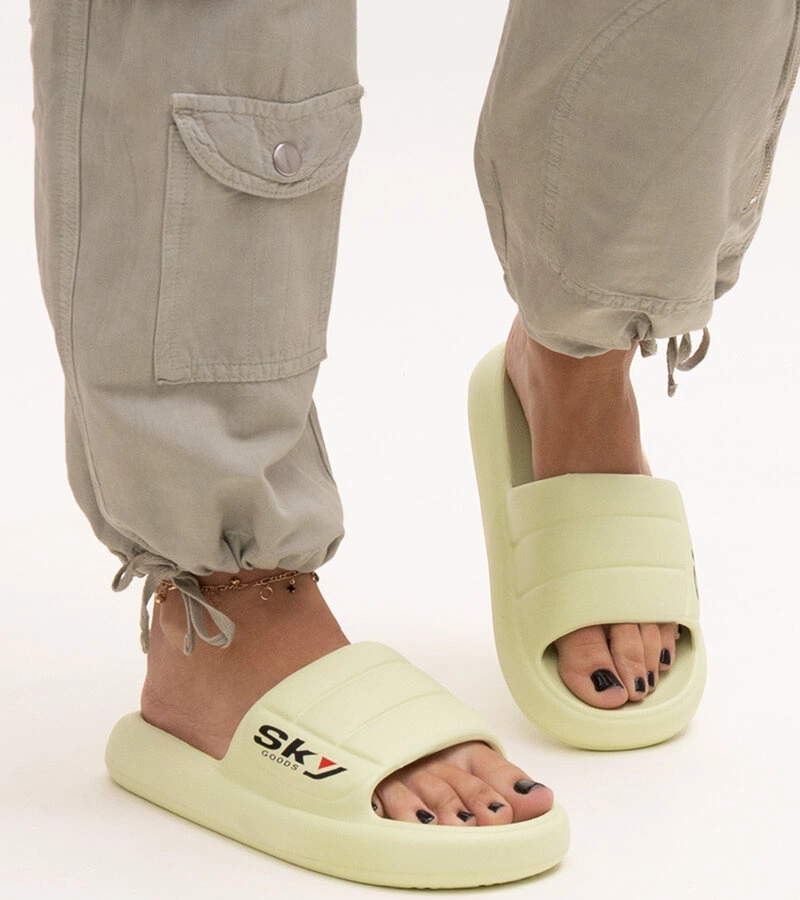 Ciarsa zöld habos papucsai