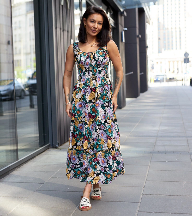 Virágos midi fekete ruha Harrit-tól