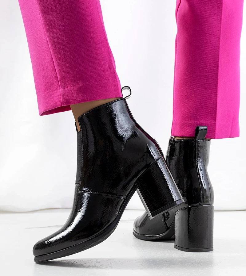 Fekete fényes bokacsizma Norwich