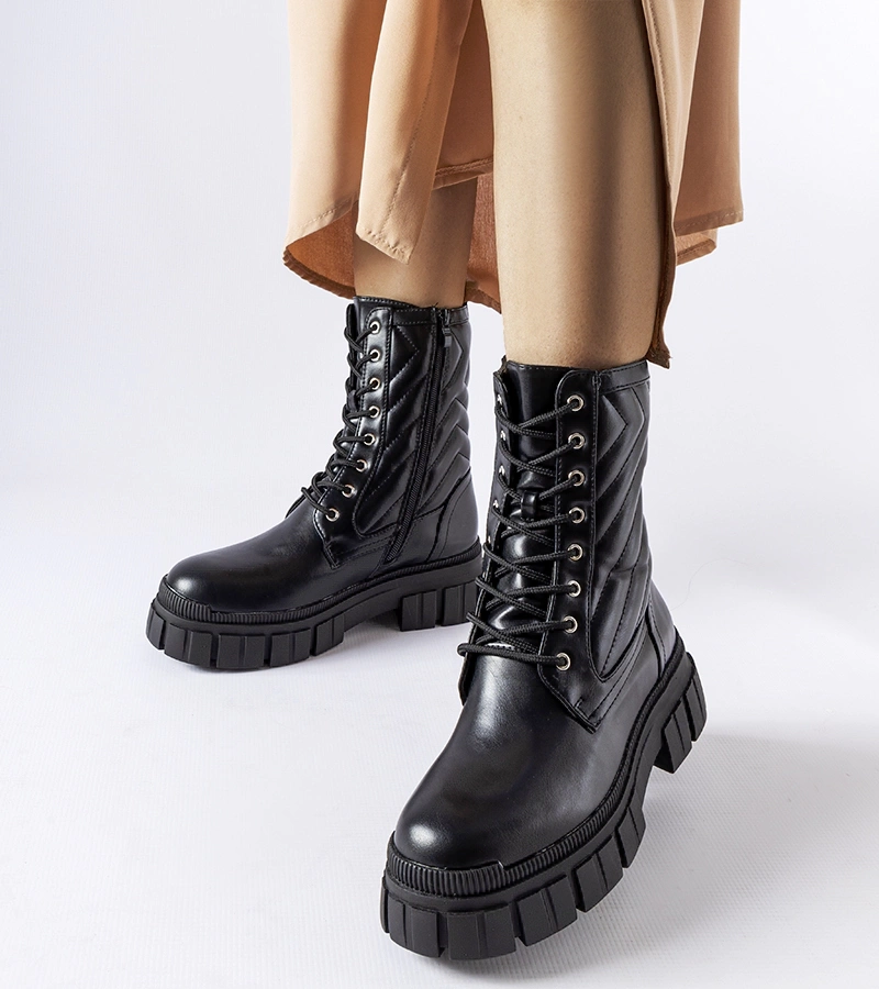 Fiacre fekete munkás csizma díszített steppeléssel