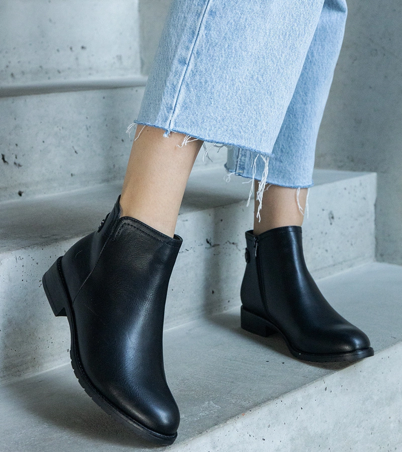 Fekete bélelt bokacsizma Baida