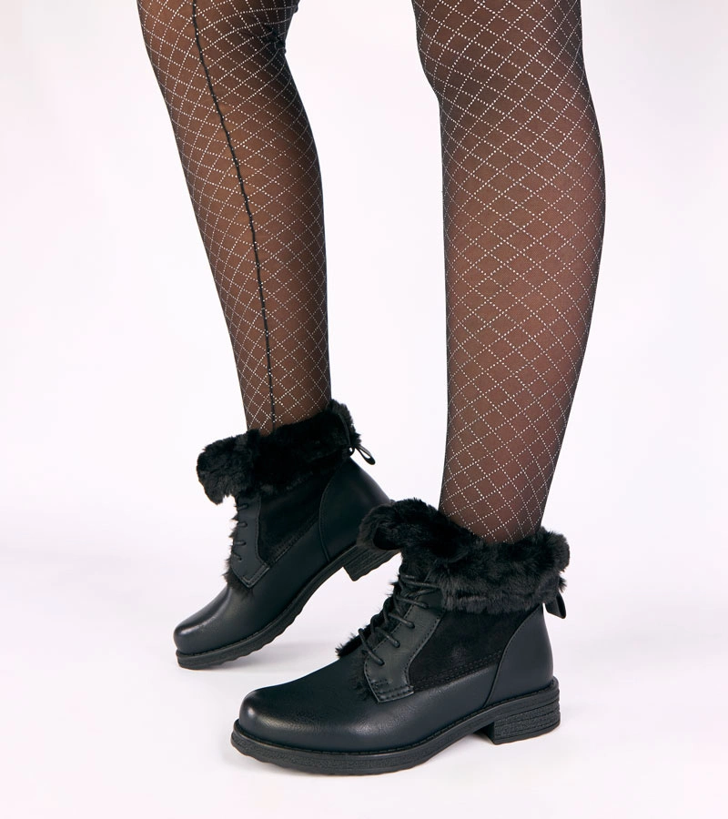 Fekete fűzős bundás bokacsizma Joyca