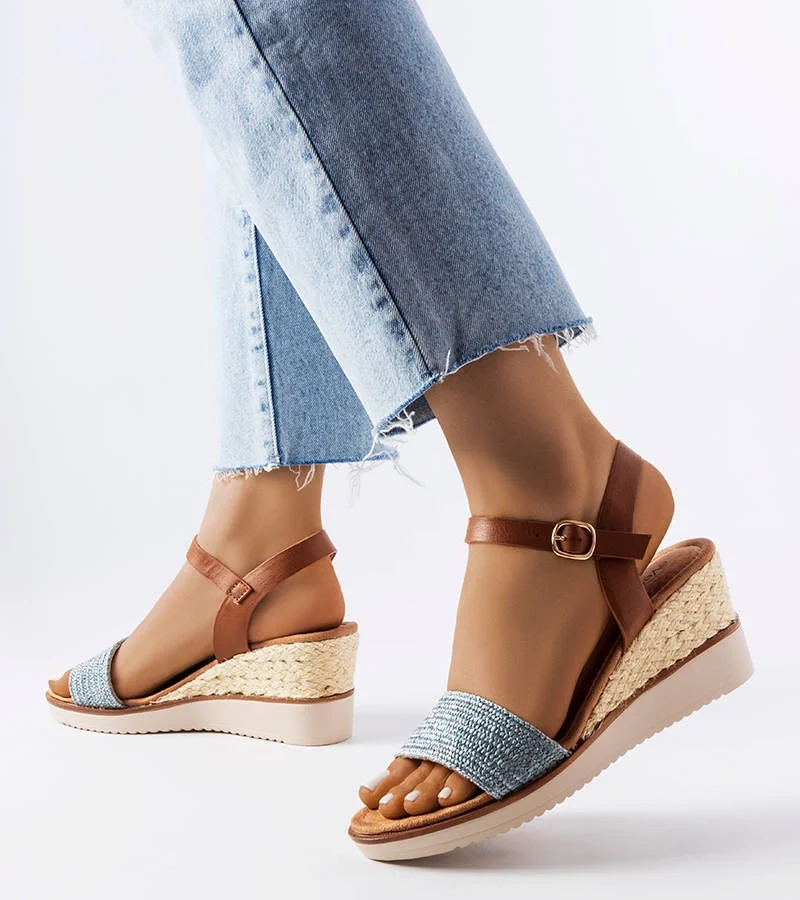 Kék sarokkal rendelkező Miami szandál