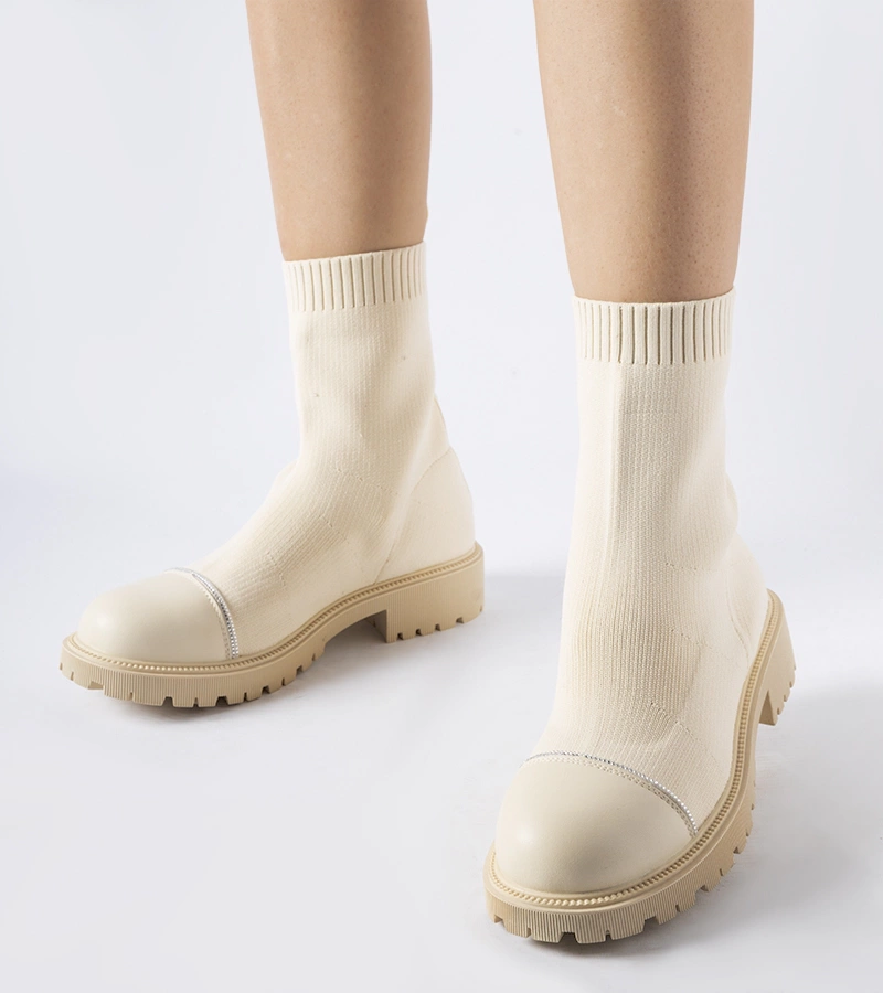 Cirkóniadíszes bézs zoknicsizma Vail