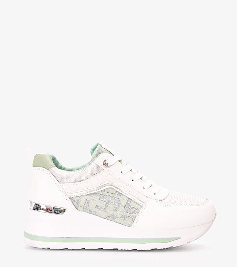 Fehér tornacipő Vildan talppal