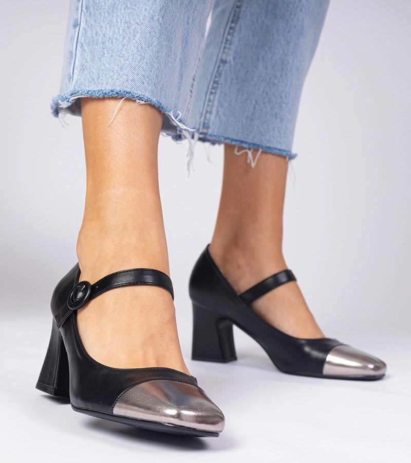 Radora ezüst orrú fekete női cipő