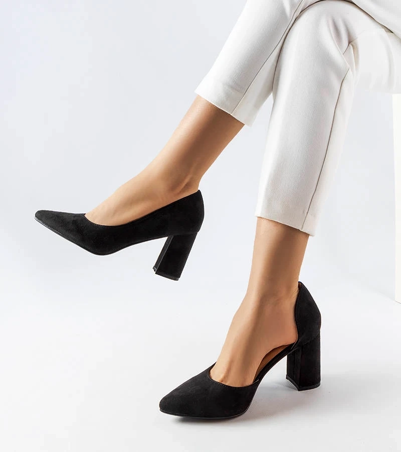 Fekete sarokcipő Sargent