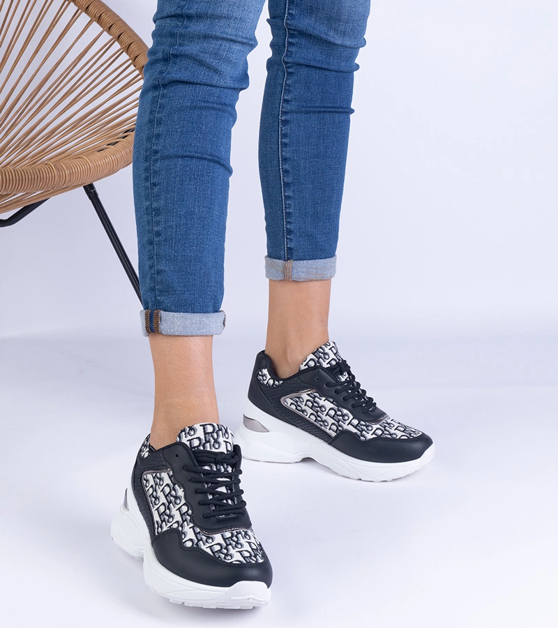 Fekete női sportos tornacipő fémes betéttel Ferenda