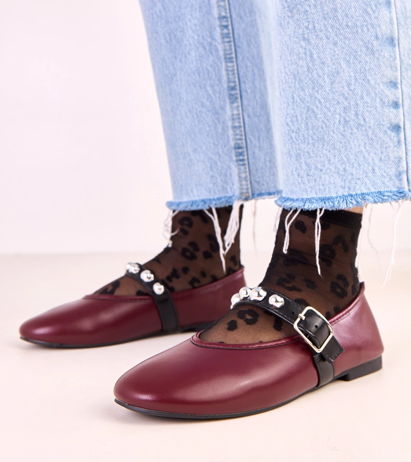 Bordó balerinák díszített csattal Faira