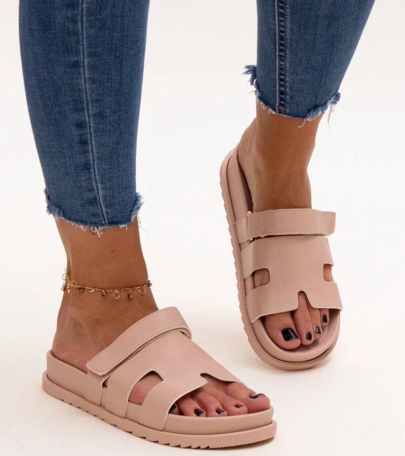 Kassis bézs tépőzáras papucs