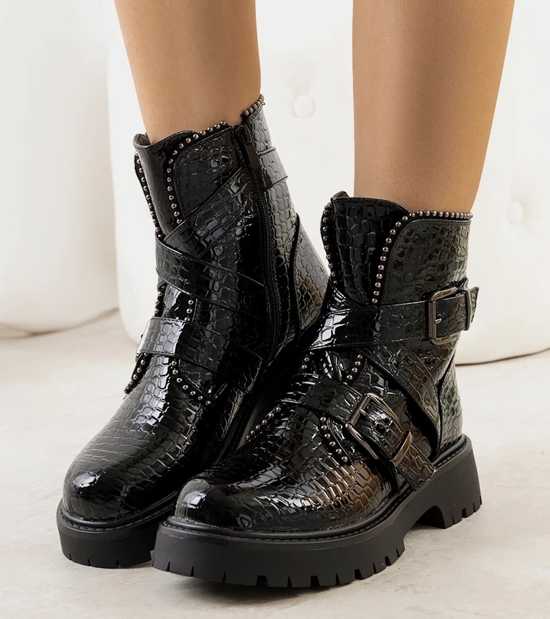 Fekete fényes bokacsizma Helia