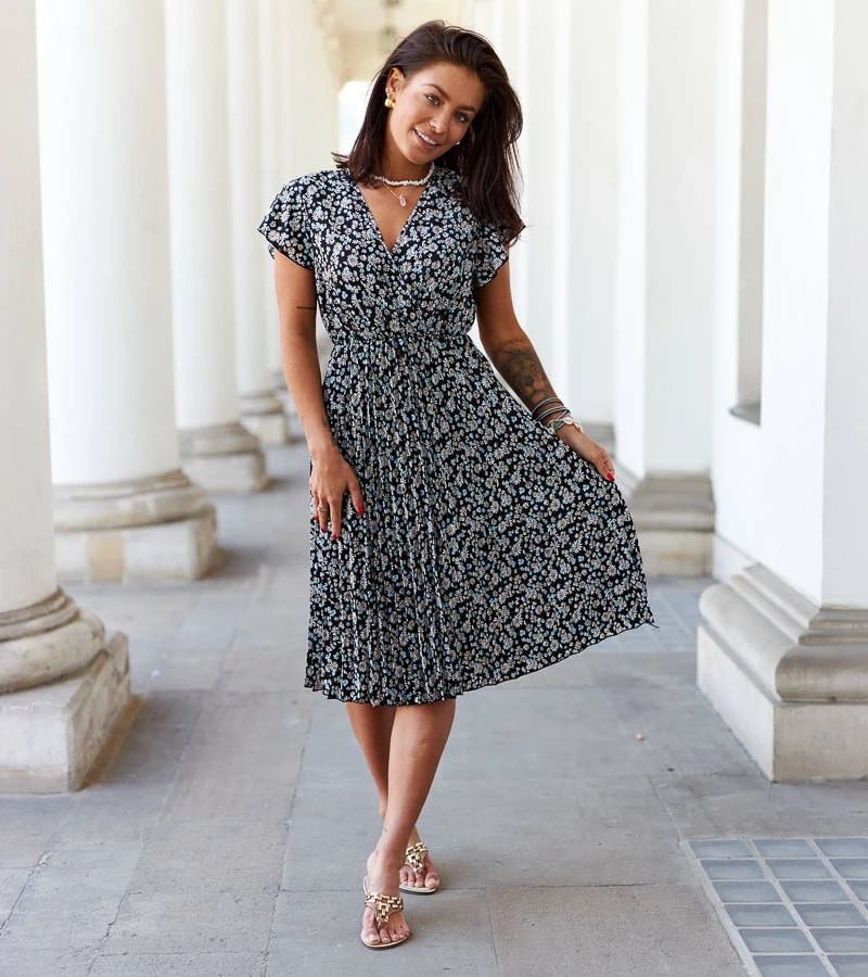 Fekete virágos Viminale ráncolt ruha