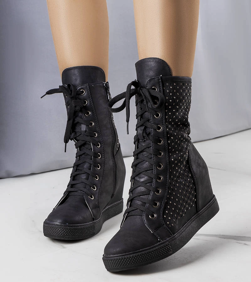 Fekete csipkés platformos tornacipő Jay