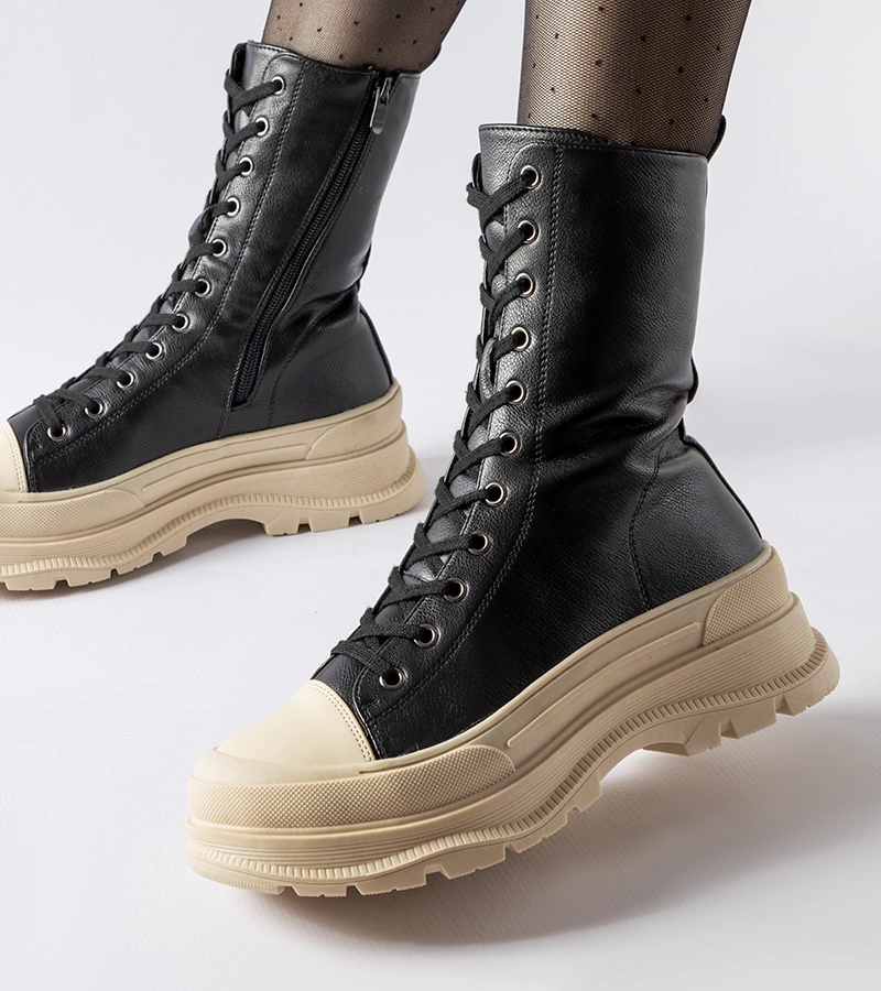 Fekete bélelt cipő vastag talppal Giselda