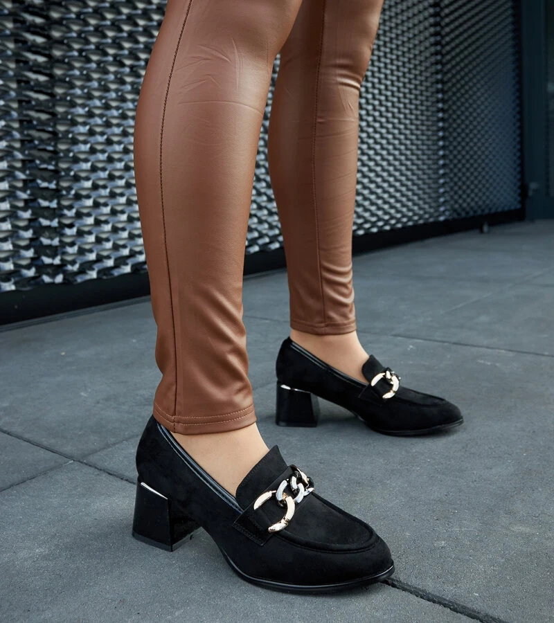 Fekete magas sarkú cipő Brenta ökológiai szövetből