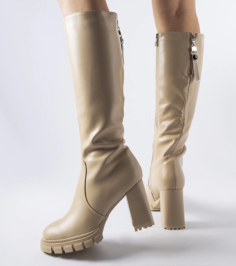 Meleg bézs hosszú szárú Cavalese csizma