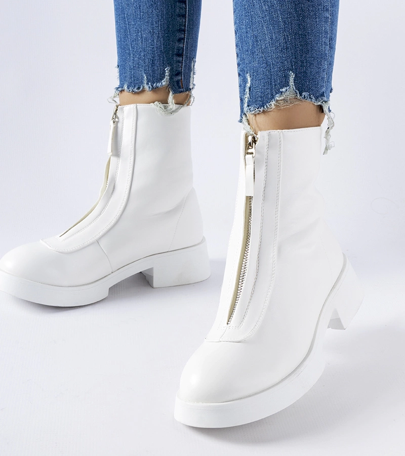 Fehér bélelt bokacsizma cipzárral Baldo