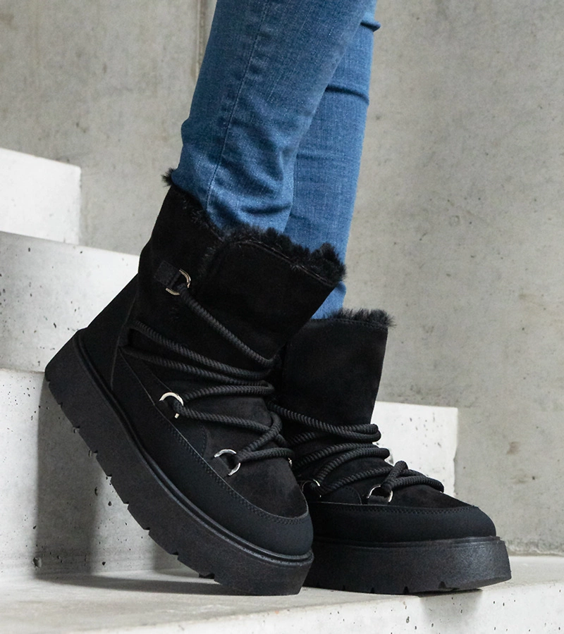 Fekete platformos hótaposó bundás béléssel Andra