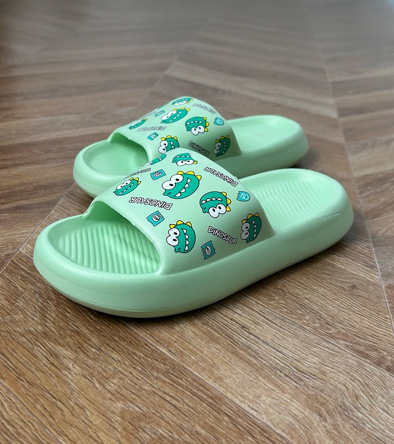Zöld dinoszauruszos gyerekpapucs