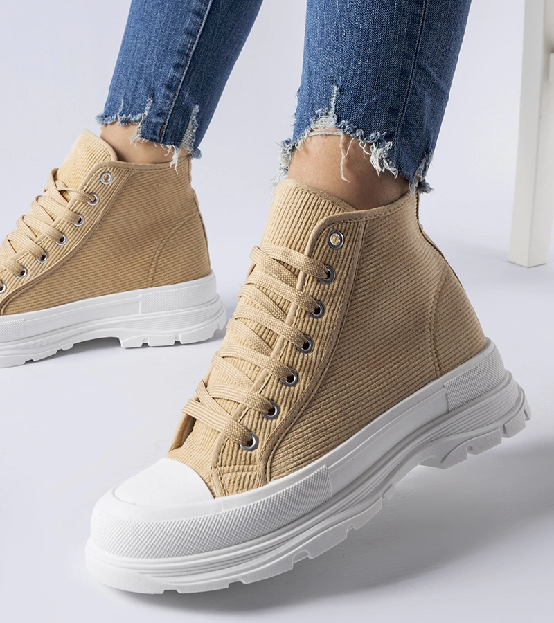 Sötét bézs bokacsizma Villaggio