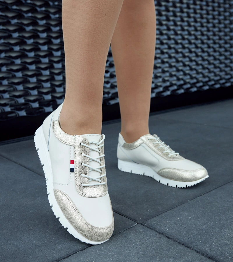 Női bézs bőr sneakerek Adelfo