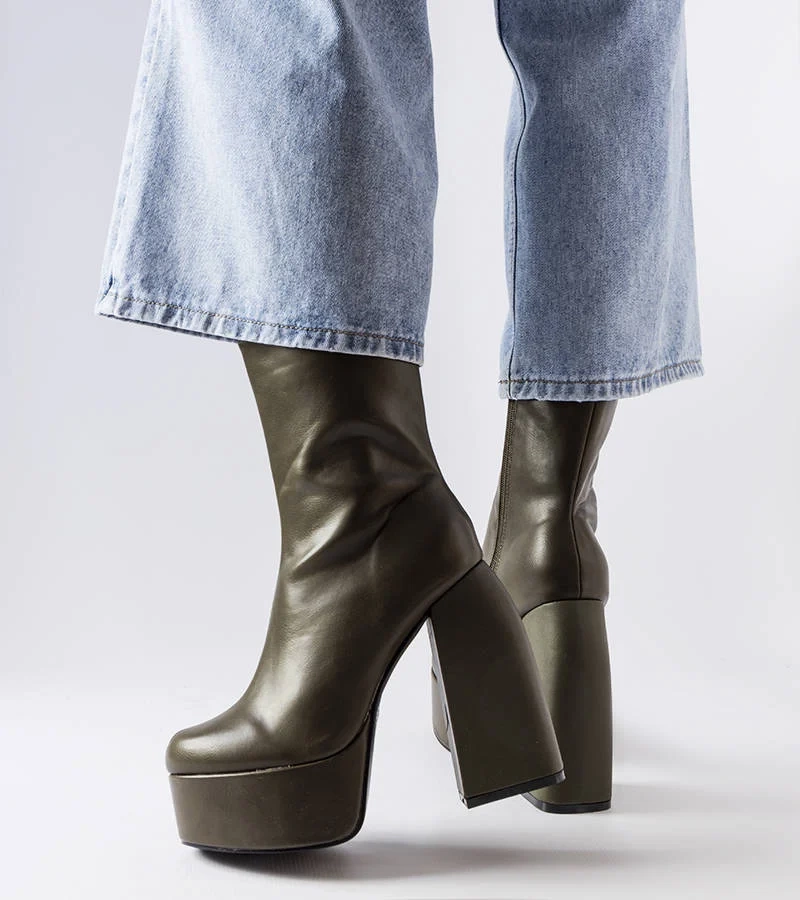 Zöld magas sarkú Baratti csizma