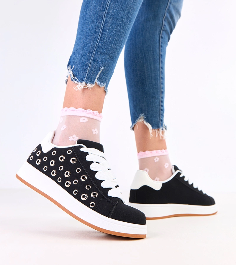 Fekete szegecses platform tornacipő Adelis