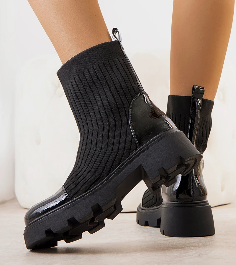 Fekete rugalmas szárú Edelmi bokacsizma