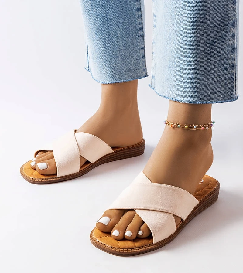 Tiana bézs papucsok