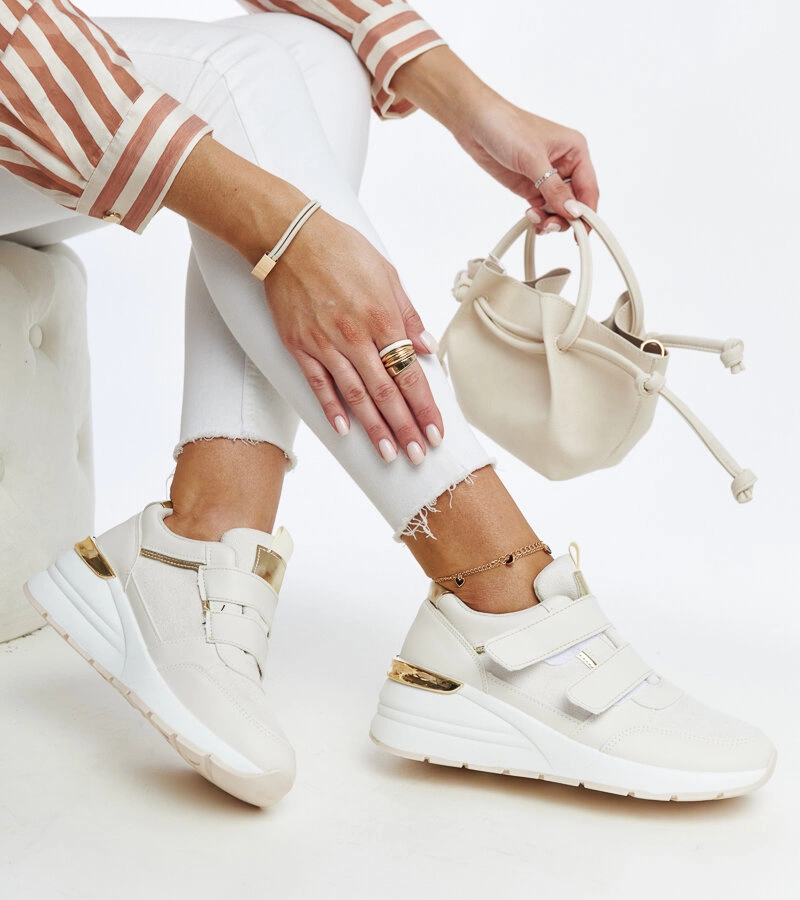 Orly tépőzáras bézs színű csuklós tornacipők